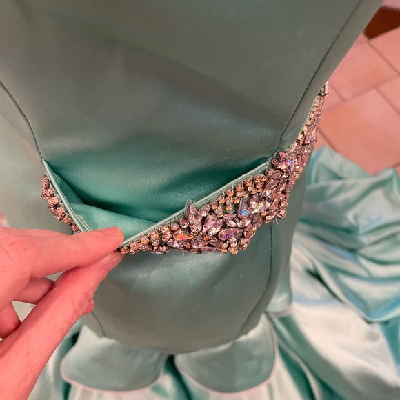 👑💕Pageant Closet Clean-out! - Picture 5 of 6